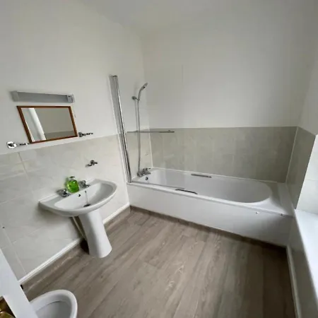 Oyo The Old Victoria 호텔