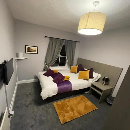 Oyo The Old Victoria 펜리스