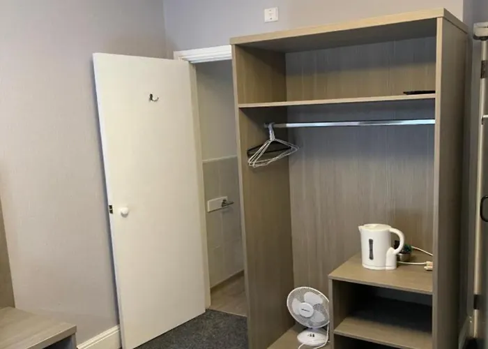 Oyo The Old Victoria Hotel Penrith